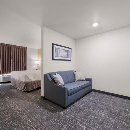 Cobblestone Hotel & Suites - Bellefontaine Екстер'єр фото