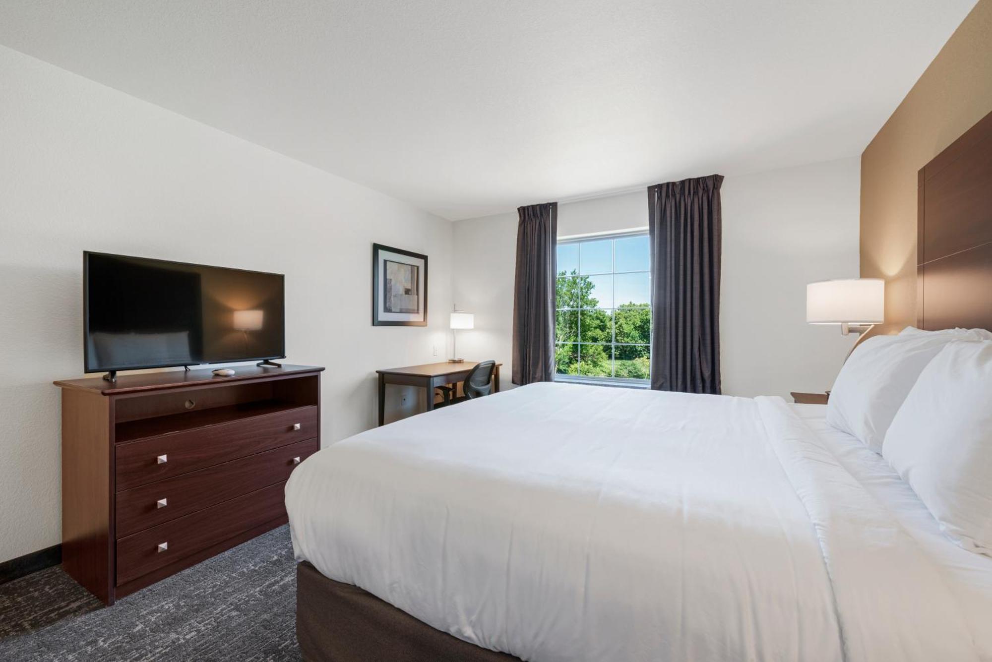 Cobblestone Hotel & Suites - Bellefontaine Екстер'єр фото