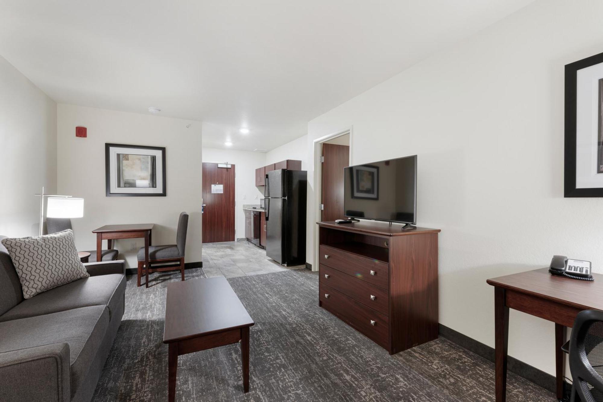 Cobblestone Hotel & Suites - Bellefontaine Екстер'єр фото